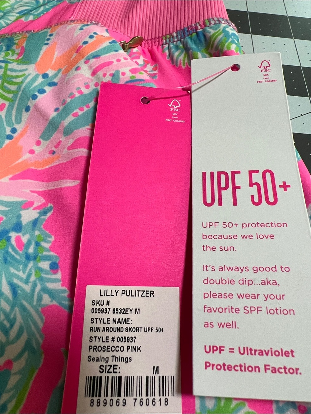 NWT Lilly Pulitzer Run Around Skort UPF 50+ Prosecco Pink Seaing Things Medium - Picture 8 of 8